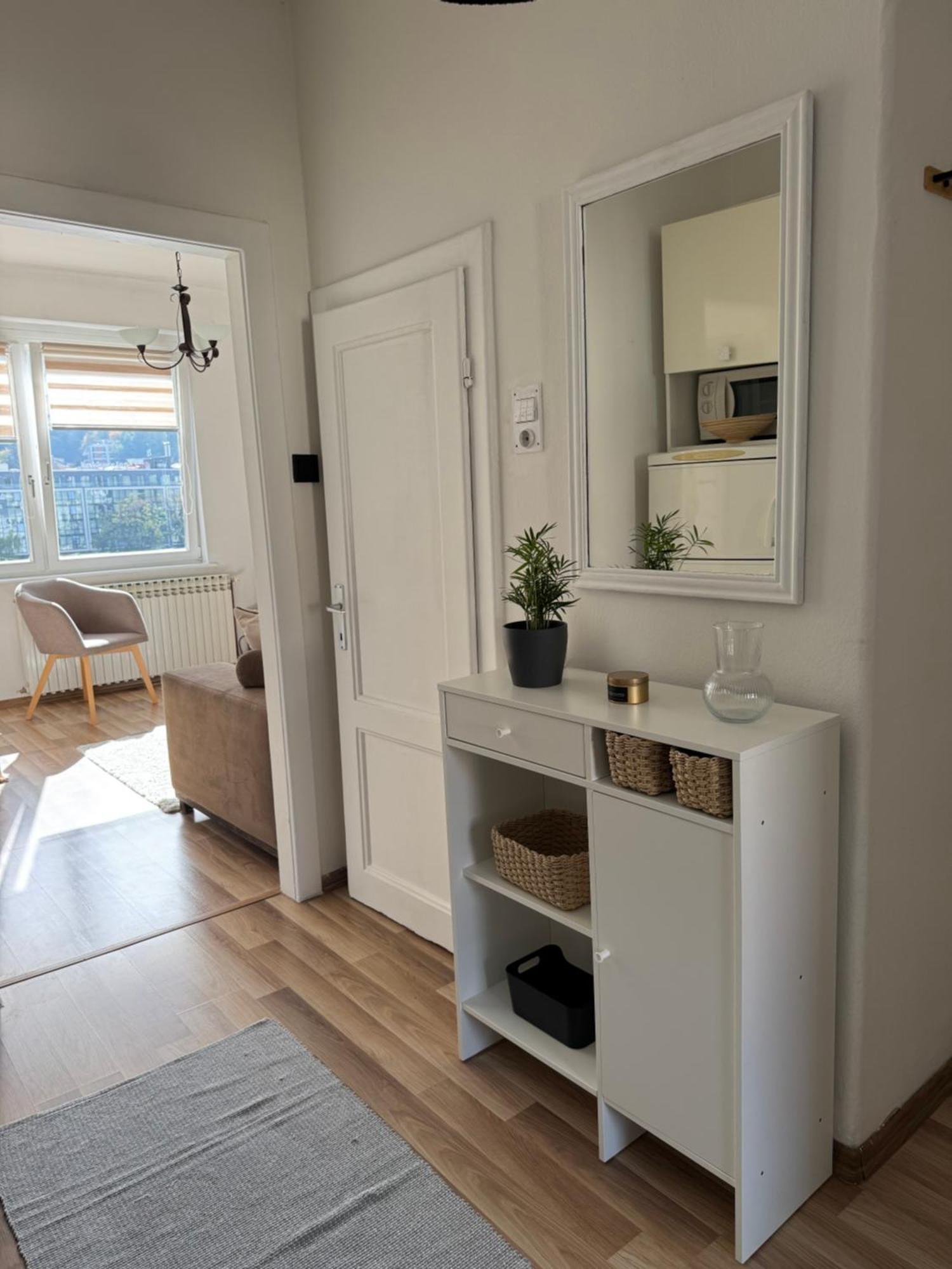 Apartment By Theatre SJJ Esterno foto